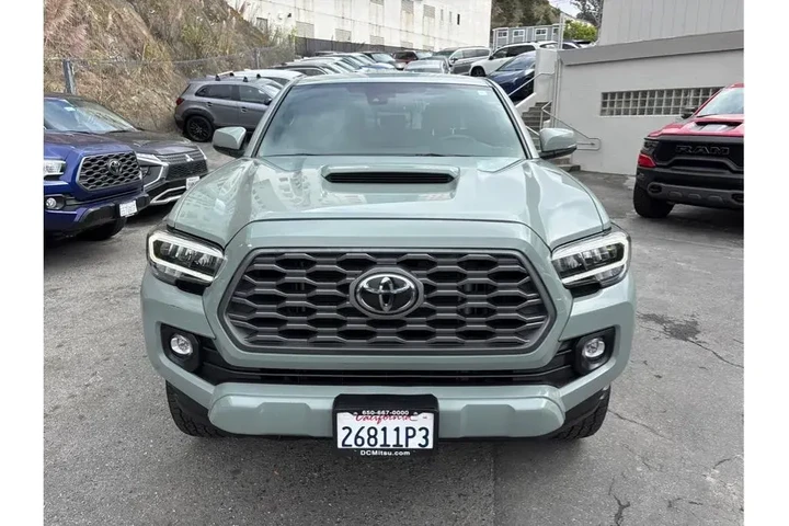$39988 : Toyota Tacoma 2022 4x4 TRD O image 2