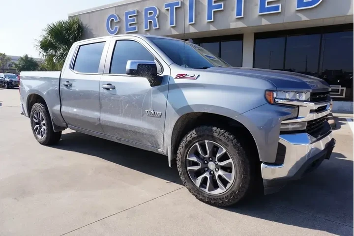 $31288 : Chevrolet Silverado 1500 202 image 1