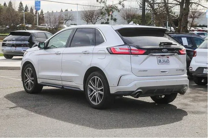 $16991 : Ford Edge 2019 Titanium 4dr image 2