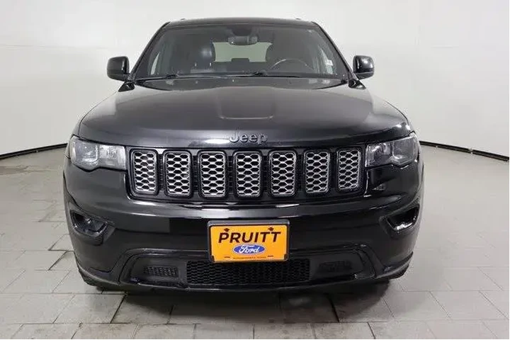 Jeep Grand Cherokee 2019 4x4 image 2