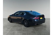 $23500 : Toyota Camry 2023 SE 4dr Sed thumbnail