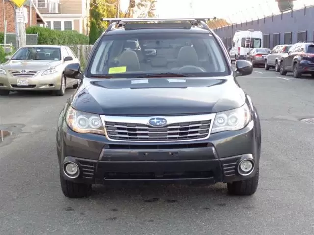 $7950 : 2009 Forester 2.5 X Premium image 4