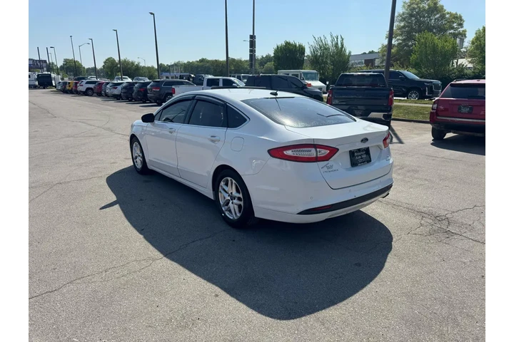 $7850 : 2016 Fusion 4dr Sdn SE FWD image 4