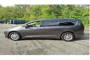 $16999 : Chrysler Pacifica 2019 Touri thumbnail
