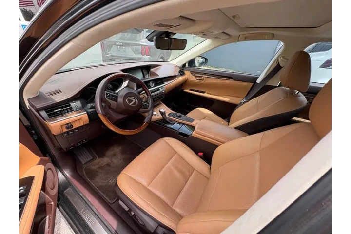 2017 ES 350 image 9