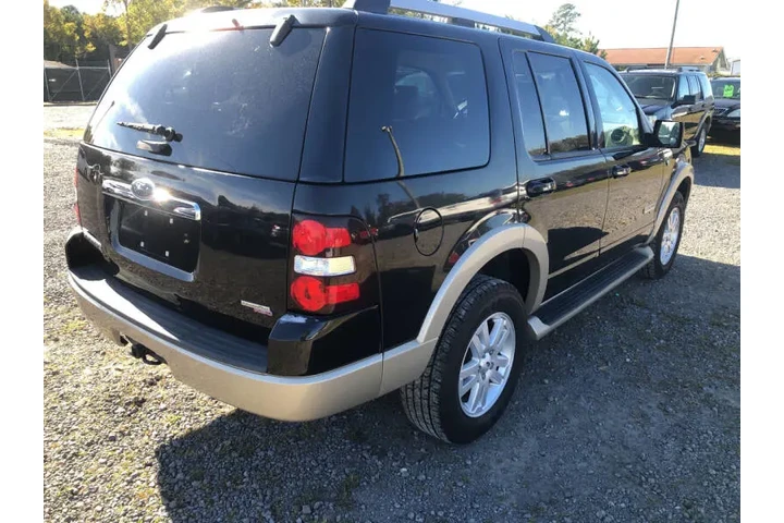 $4595 : 2007 Explorer Eddie Bauer image 8