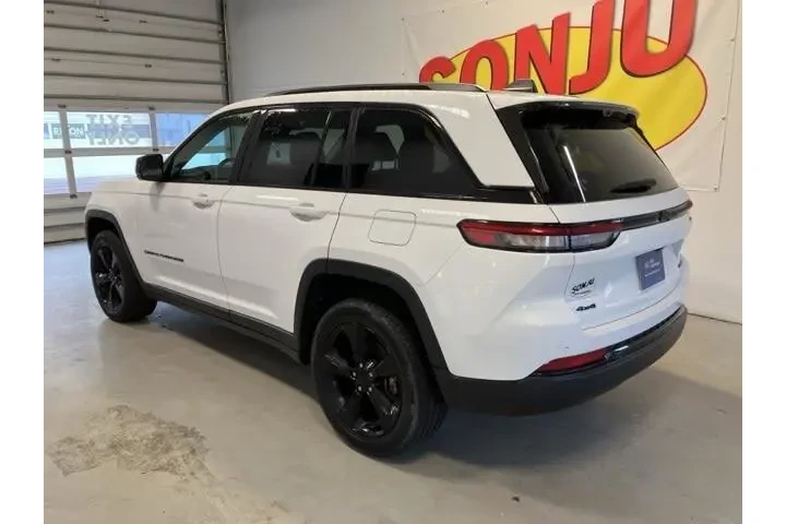 $28989 : Jeep Grand Cherokee 2023 4x4 image 6