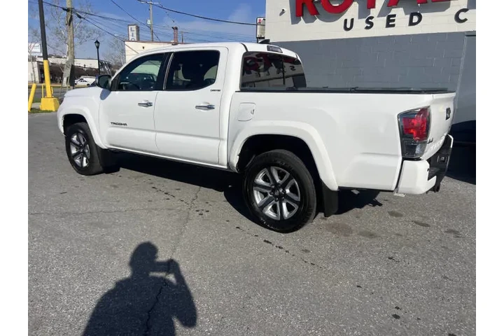 $25200 : 2018 Tacoma Limited image 7