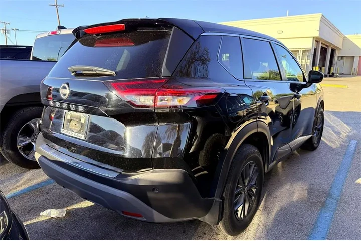 $22522 : Nissan Rogue 2022 S 4dr Cros image 5