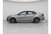 $18998 : Kia Forte 2023 LXS 4dr Sedan thumbnail