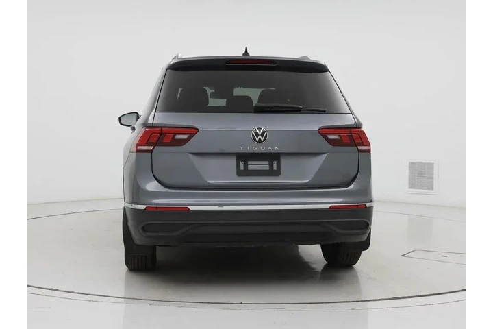 $19998 : Volkswagen Tiguan 2022 S 4dr image 6