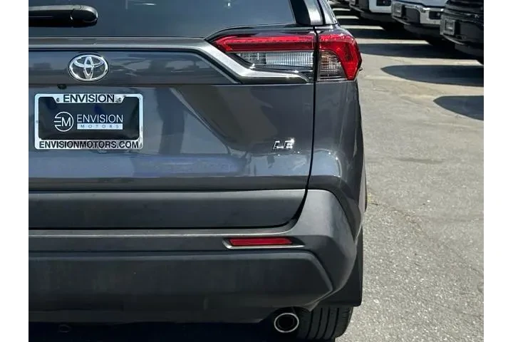 $26495 : Toyota RAV4 2023 LE 4dr SUV image 10