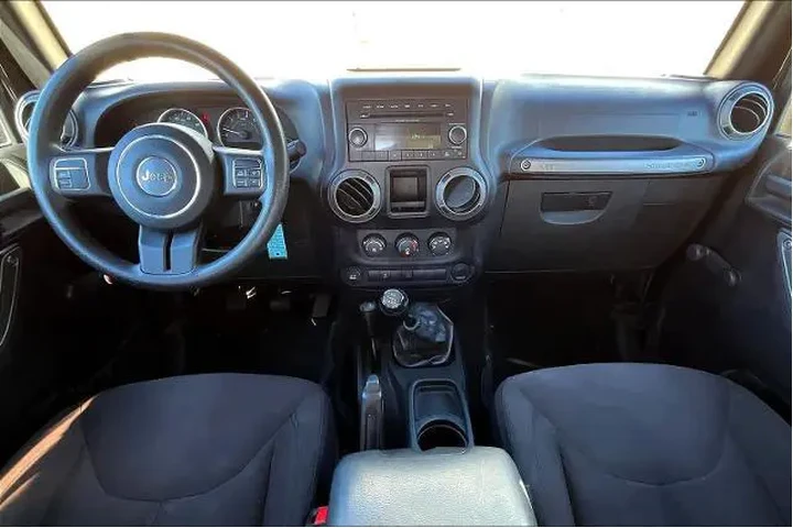 $15495 : Jeep Wrangler 2015 4x4 Sport image 10