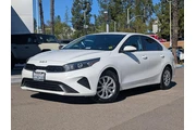 $15004 : Kia Forte 2023 LX 4dr Sedan thumbnail