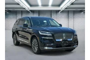 $39495 : Lincoln Aviator 2023 AWD Res thumbnail