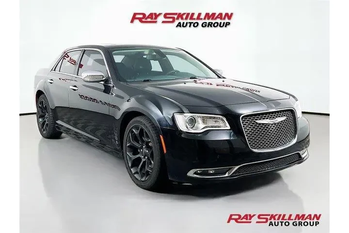 $18975 : Chrysler 300 2019 Limited 4d image 1