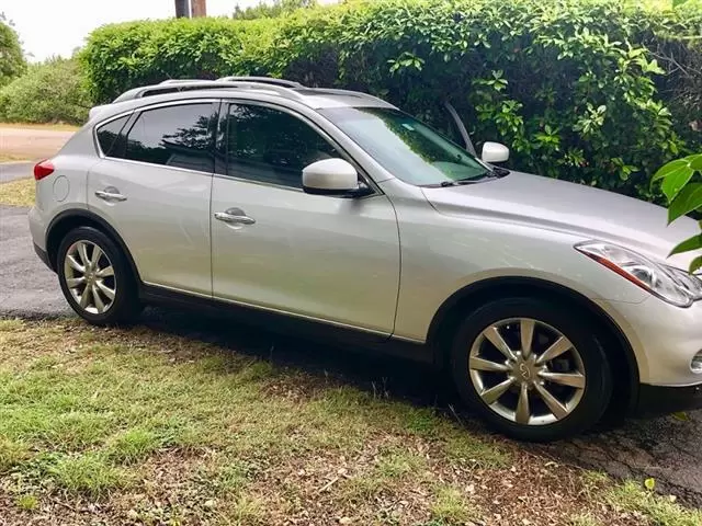 $3500 : 2008 Infiniti EX SUV image 1