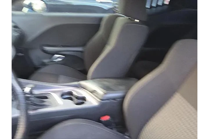 $32390 : Dodge Challenger 2023 GT 2dr image 7