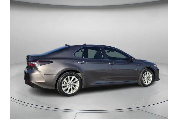 $21491 : Toyota Camry 2022 LE 4dr Sed image 4