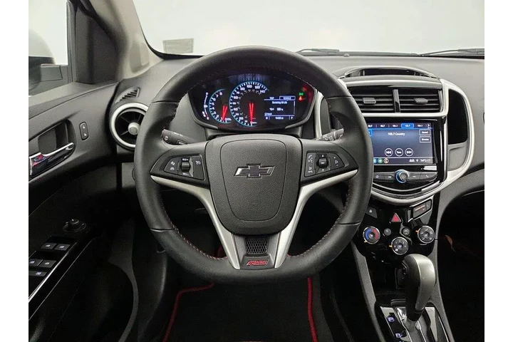 $15998 : Chevrolet Sonic 2020 LT 4dr image 10