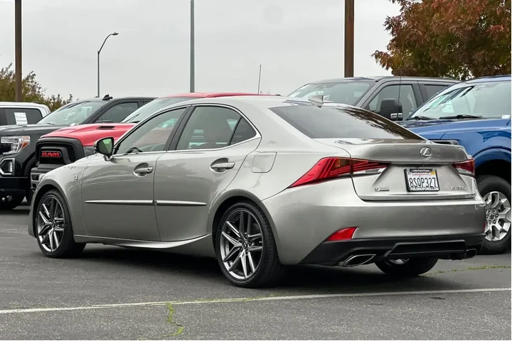 $34999 : Lexus IS 350 2020 4dr Sedan image 6