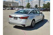 $23550 : Nissan Altima 2024 2.5 SV 4d thumbnail