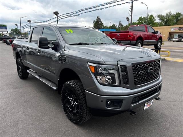 $33889 : 2019 Titan XD 4x4 Diesel Crew image 7