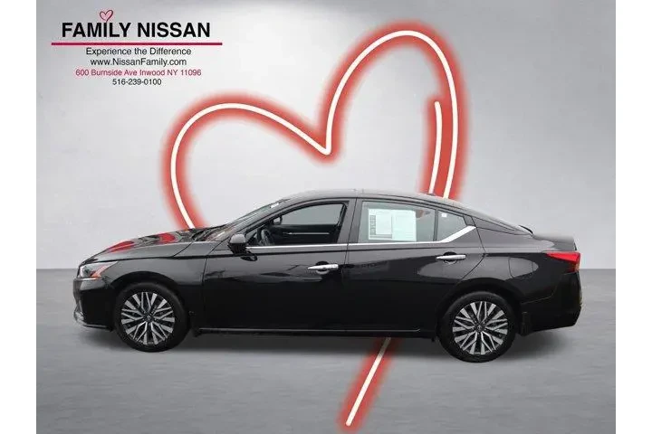 $19710 : Nissan Altima 2023 2.5 SV 4d image 6