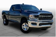 $27886 : Ram 2500 2019 4x4 Tradesman thumbnail