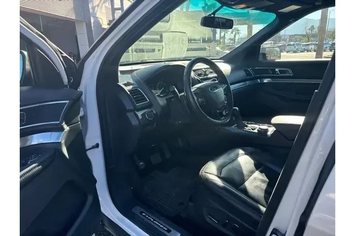 $13384 : Ford Explorer 2017 AWD Sport image 9