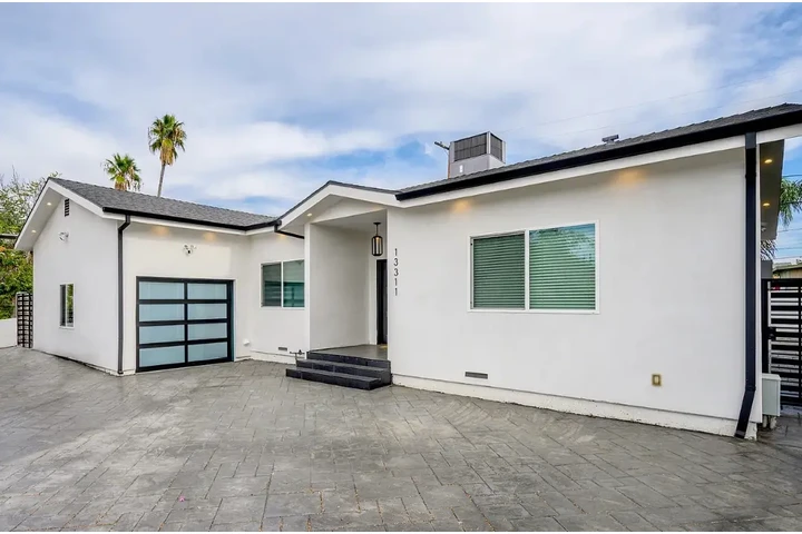 $3500 : 3 bedroom house available image 1