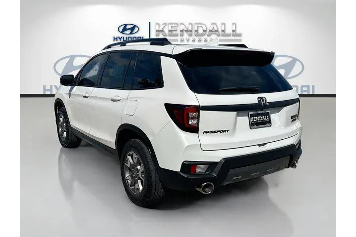 $29998 : Honda Passport 2023 AWD Trai image 4