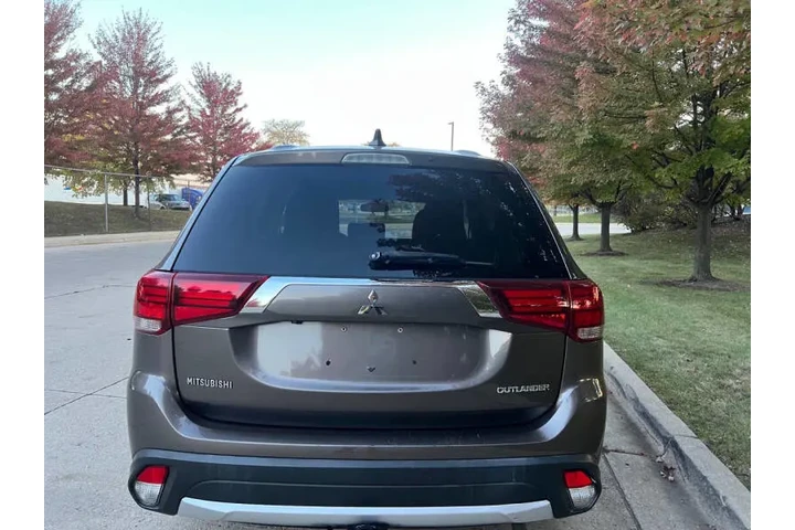 $10995 : 2018 Outlander ES image 6