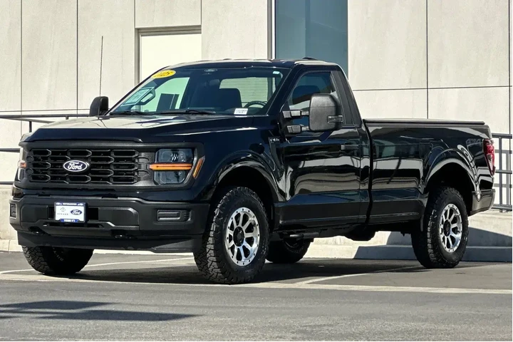 $39900 : Ford F-150 2025 4x4 XL 2dr R image 7