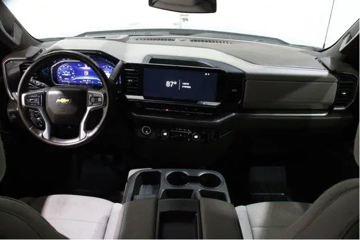 $35892 : Chevrolet Silverado 1500 202 image 2