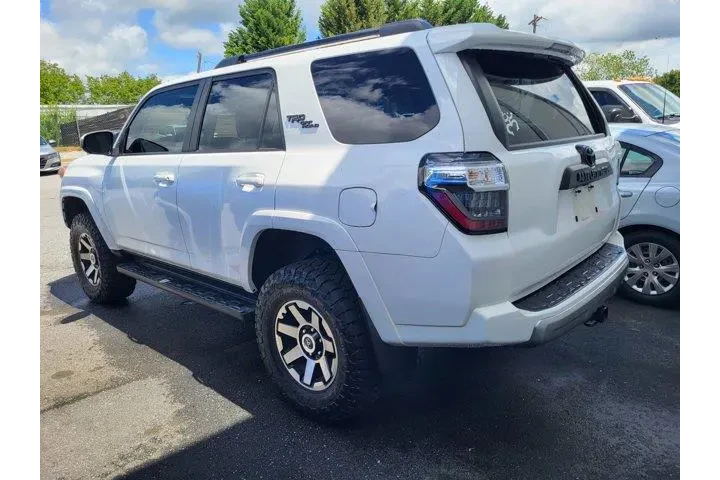 $39834 : Toyota 4Runner 2022 4x4 TRD image 6