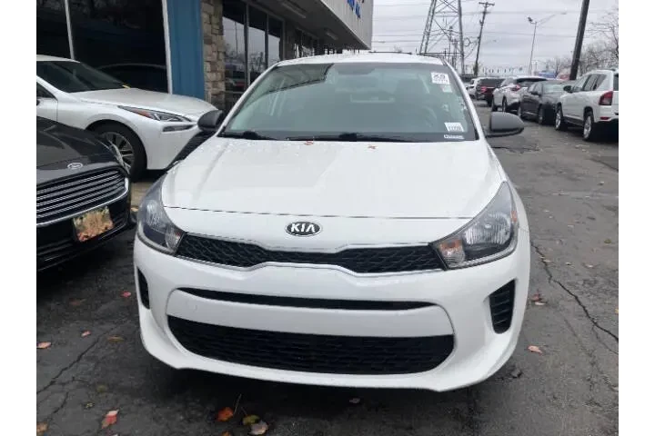 $8800 : 2018 Rio image 5