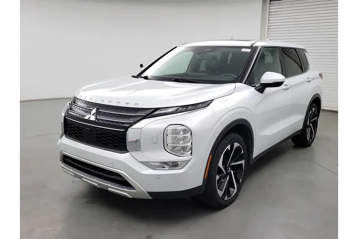 $23998 : Mitsubishi Outlander 2022 AW image 3