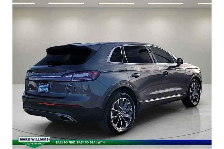 $31999 : Lincoln Nautilus 2022 AWD Re image 8