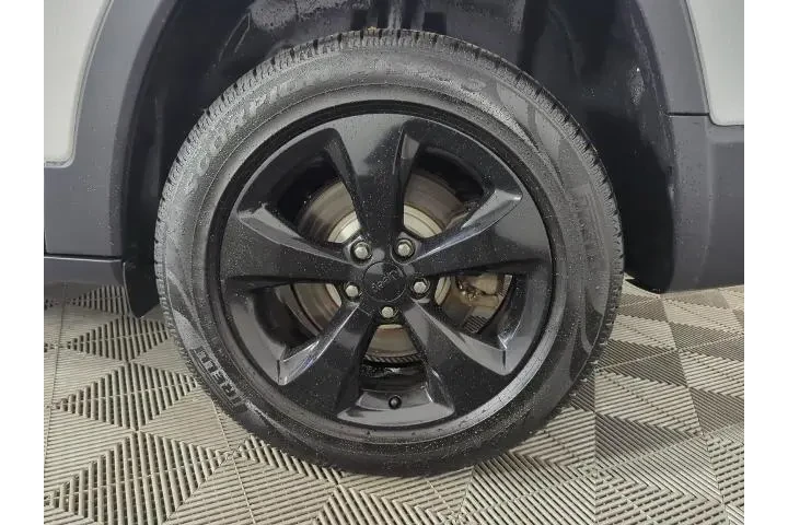 $15499 : Jeep Cherokee 2019 4x4 Latit image 10