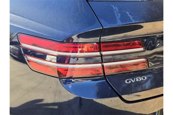$29987 : Genesis GV80 2021 2.5T 4dr S image 8
