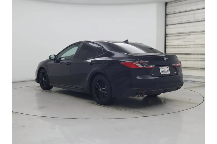 $33998 : Toyota Camry 2026 SE 4dr Sed image 2