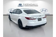 $25998 : Toyota Camry 2025 SE 4dr Sed thumbnail