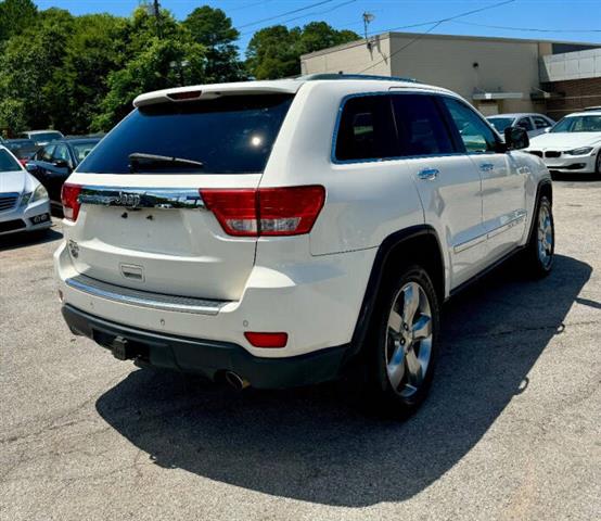 $6900 : 2011 Grand Cherokee Overland image 7