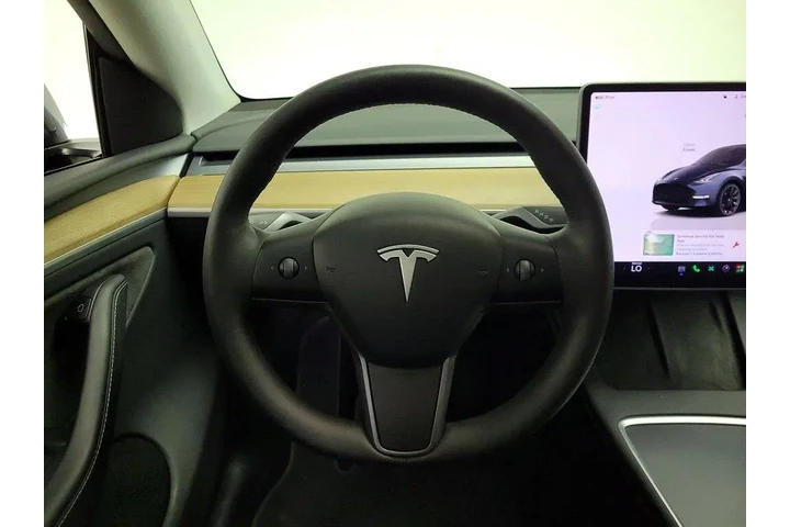 $38998 : Tesla Model Y 2024 AWD Long image 10