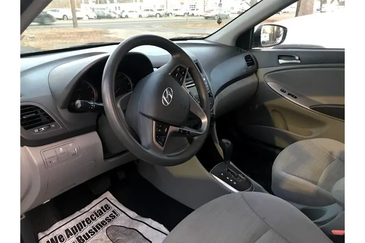 $8499 : 2017 Accent image 5