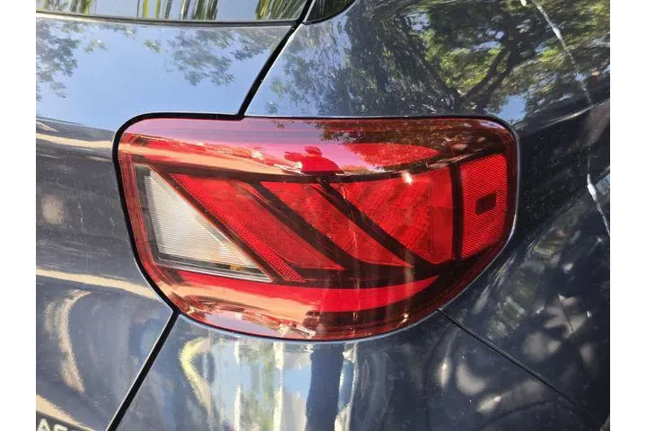 $18395 : Hyundai VENUE 2023 Limited 4 image 9