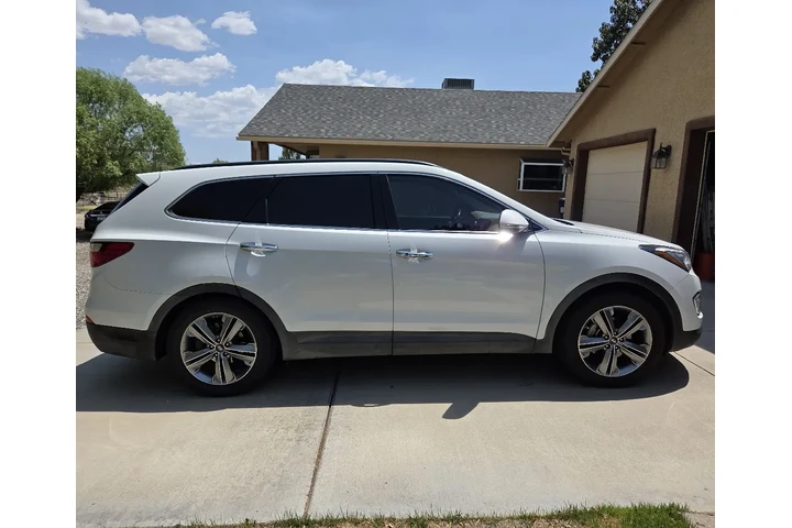 $5000 : 2015 Hyundai Santa Fe Limited image 3