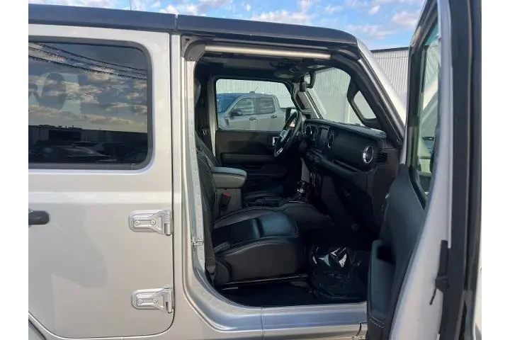$26995 : Jeep Wrangler 2023 4x4 Sahar image 9