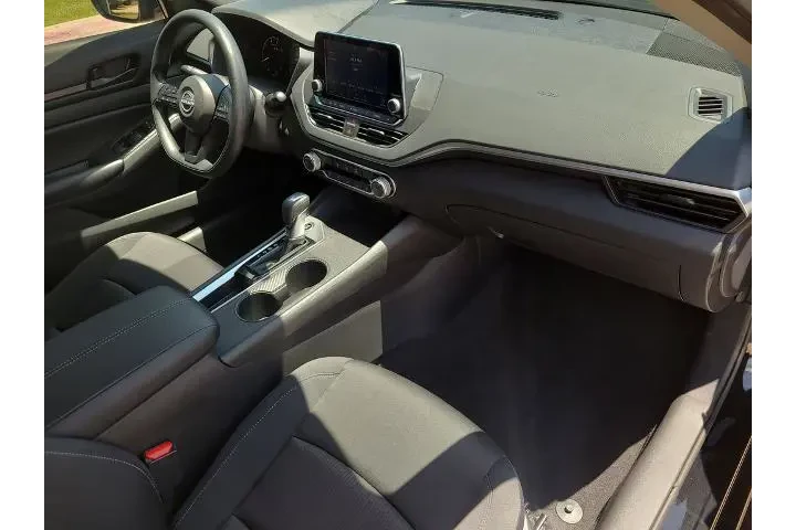 $22352 : Nissan Altima 2025 2.5 S 4dr image 10